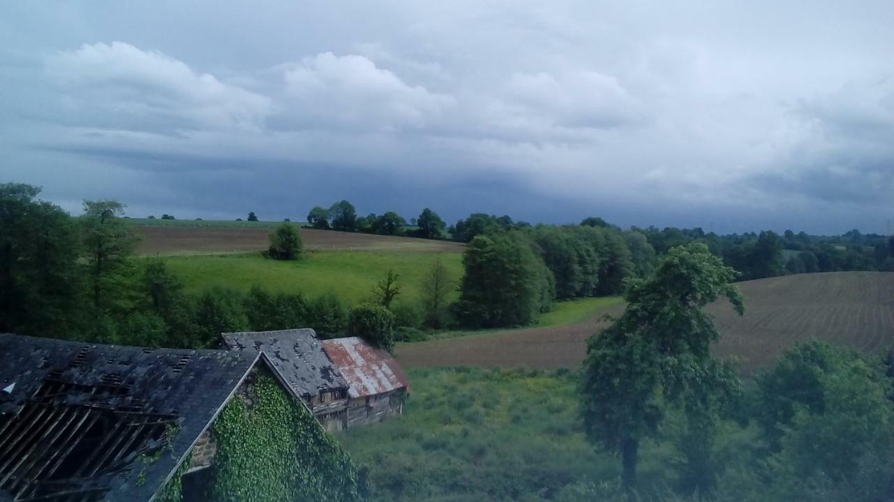 Saint-Symphorien-des-Monts Le Domaine 빌라 외부 사진
