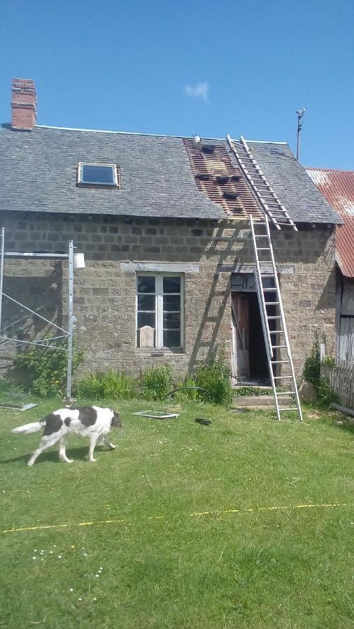 Saint-Symphorien-des-Monts Le Domaine 빌라 외부 사진